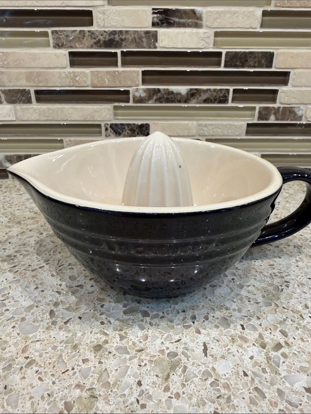 Le Creuset Black and Cream Ceramic Citrus Juicer Pitcher